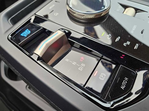 Used 2025 BMW iX xDrive50 image 30