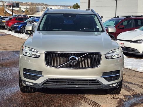 Used 2016 Volvo XC90 T6 Momentum image 2