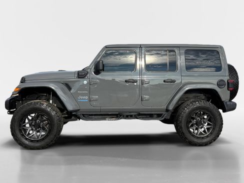 Used 2021 Jeep Wrangler Unlimited Sahara w/ Cold Weather Group AWD/4WD image 2