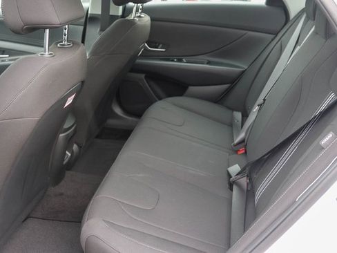 New 2025 Hyundai Elantra Blue image 11