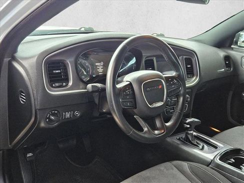 Used 2020 Dodge Charger SXT w/ Blacktop Package image 7