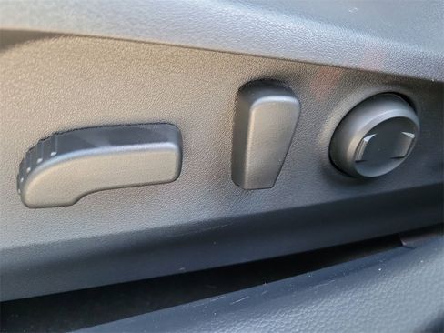 Certified 2025 Subaru Legacy Premium image 17