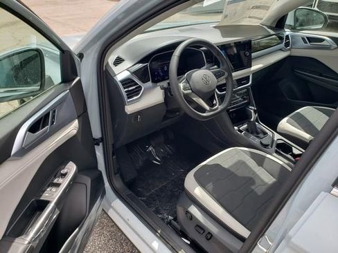 New 2026 Volkswagen Taos SE AWD/4WD image 6