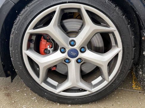 Used 2017 Ford Focus ST image 38