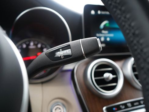 Used 2022 Mercedes-Benz GLC 300 4MATIC w/ Premium Package Lite image 27