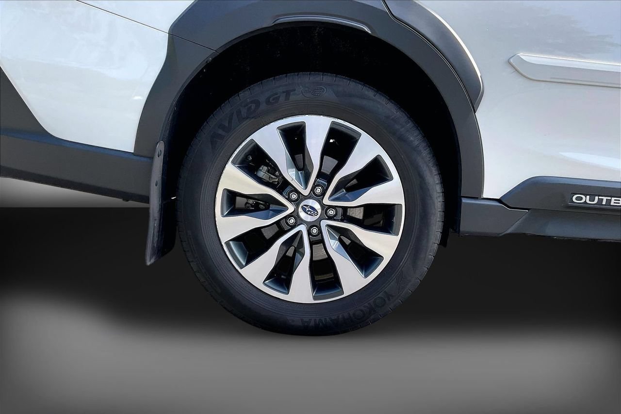 Used 2024 Subaru Outback Limited AWD/4WD image 37