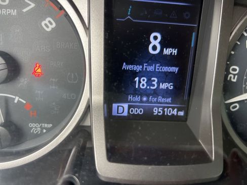 Used 2019 Toyota Tacoma SR5 image 7