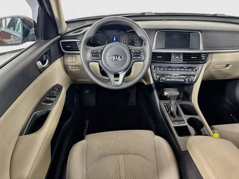 Used 2018 Kia Optima LX w/ 17" Alloy Wheels Package FWD image 21