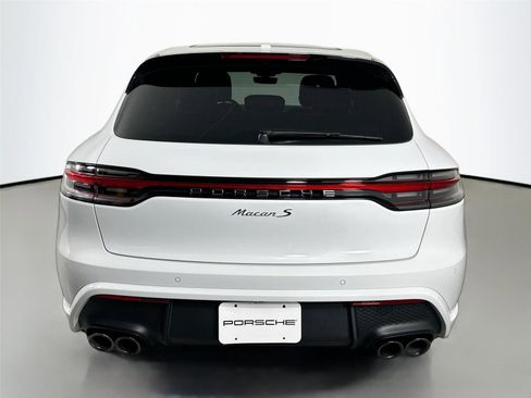 Certified 2026 Porsche Macan S AWD/4WD image 6