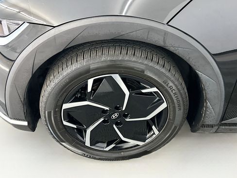 Used 2024 Hyundai Ioniq 5 SEL image 11