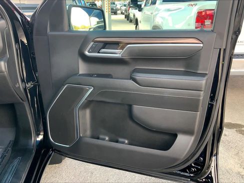 Certified 2025 Chevrolet Silverado 1500 LT image 23