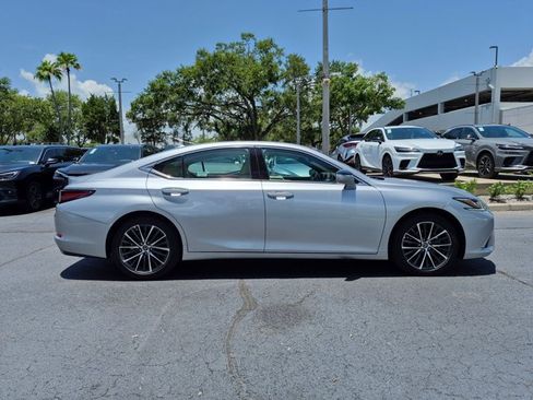Certified 2024 Lexus ES 350 Ultra Luxury FWD image 4