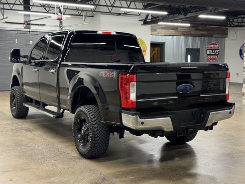 Used 2018 Ford F250 Lariat w/ Lariat Ultimate Package AWD/4WD image 10