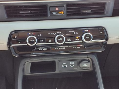 Certified 2023 Honda Pilot EX-L image 15