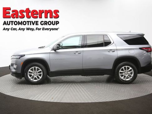 Used 2023 Chevrolet Traverse LS image 60