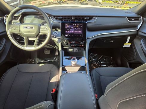 New 2025 Jeep Grand Cherokee Laredo X w/ MOPAR Finishing Package image 16