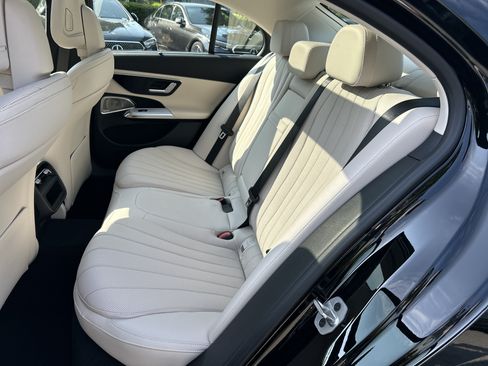 New 2026 Mercedes-Benz E 450 4MATIC Sedan image 37