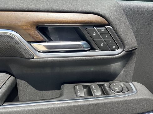 New 2026 Chevrolet Silverado 2500 High Country w/ Z71 Off-Road Package AWD/4WD image 16