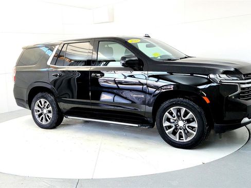 Used 2022 Chevrolet Tahoe LT w/ Luxury Package image 7