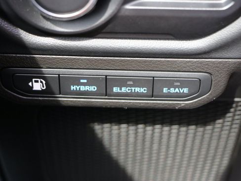 Used 2024 Jeep Wrangler Unlimited Rubicon 4xe AWD/4WD image 19