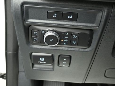 Certified 2022 Ford Expedition Platinum image 11