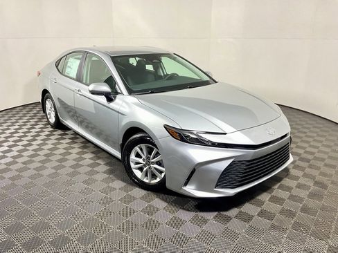 New 2026 Toyota Camry LE image 4