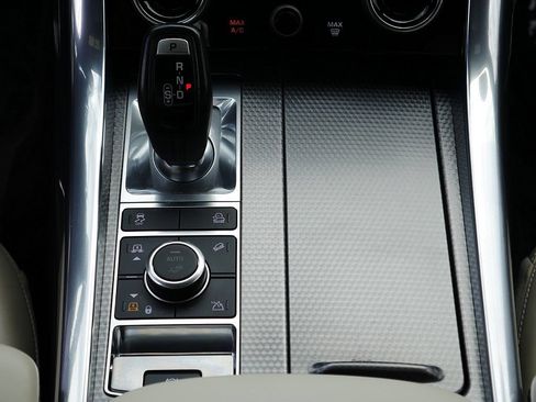 Used 2019 Land Rover Range Rover Sport Supercharged AWD/4WD image 23