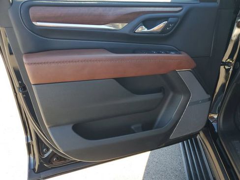 Used 2024 GMC Yukon Denali Ultimate image 8