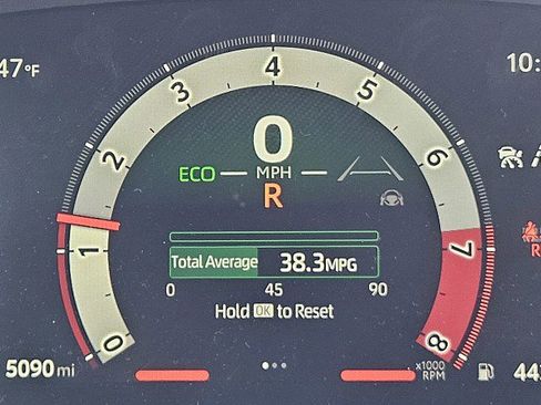 Used 2025 Toyota Camry SE w/ Convenience Package image 16