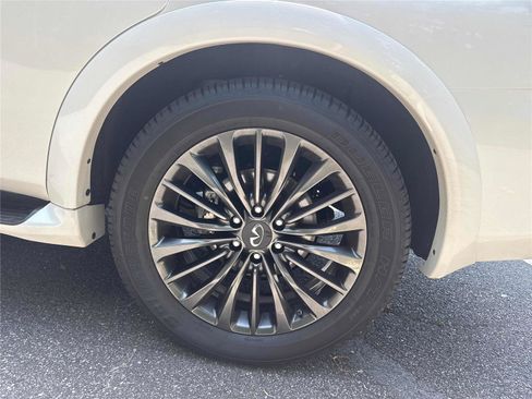 Used 2023 INFINITI QX80 Sensory w/ Cargo Package AWD/4WD image 34