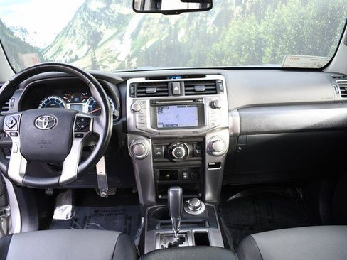 Used 2014 Toyota 4Runner SR5 Premium image 18
