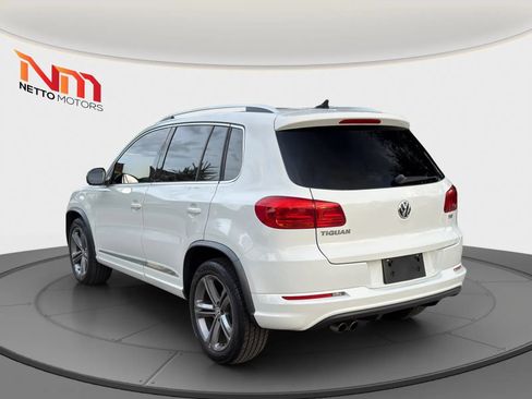 Used 2017 Volkswagen Tiguan Sport FWD image 3