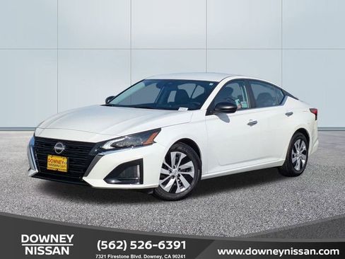 Certified 2025 Nissan Altima 2.5 S image 1