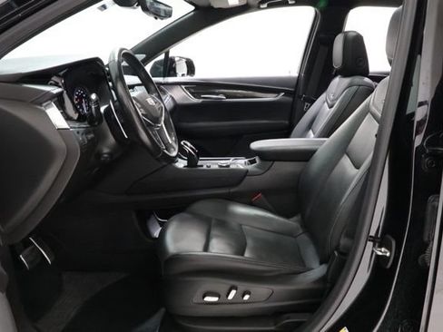 Used 2022 Cadillac XT5 Sportv w/ Technology Package AWD/4WD image 17