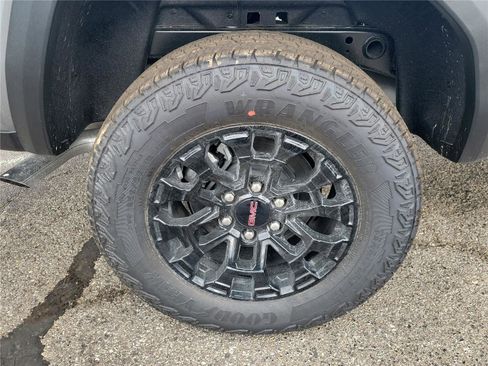 New 2026 GMC Canyon Elevation image 6