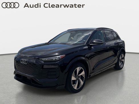 Used 2025 Audi Q6 e-tron Prestige w/ 20" Wheel Package AWD/4WD image 1