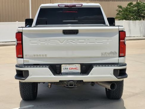 Used 2024 Chevrolet Silverado 2500 High Country w/ High Country Premium Package AWD/4WD image 6