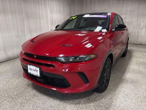 Used 2024 Dodge Hornet R/T Plus w/ R/T Blacktop Package AWD/4WD image 7
