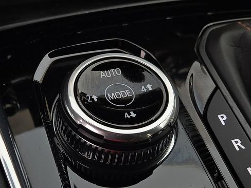 Used 2024 GMC Canyon AT4 w/ AT4 Premium Package image 15