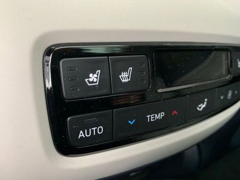 Certified 2025 Hyundai Palisade Calligraphy image 21