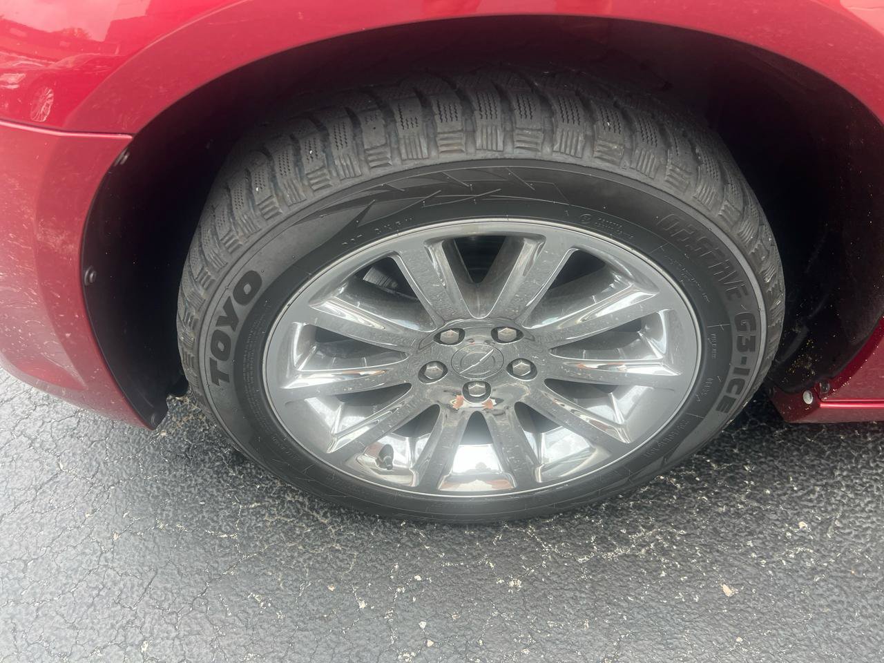 Used 2014 Chrysler 300 C RWD image 23