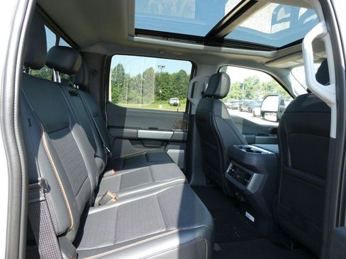 New 2026 Ford F250 Lariat w/ Black Appearance Package AWD/4WD image 13