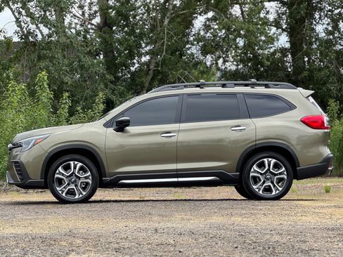 Certified 2025 Subaru Ascent Touring w/ Popular Package #2 AWD/4WD image 4