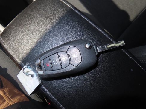 Used 2019 Chevrolet Cruze LT w/ RS Package FWD image 51