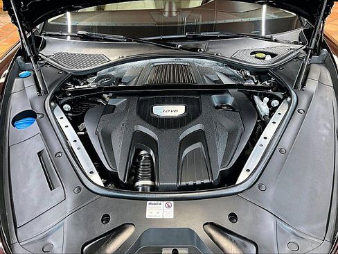 Used 2019 Porsche Panamera w/ Premium Package image 9