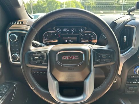 Used 2022 GMC Sierra 3500 SLT w/ SLT Preferred Package AWD/4WD image 22