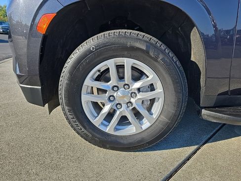 Used 2023 Chevrolet Tahoe LT image 37