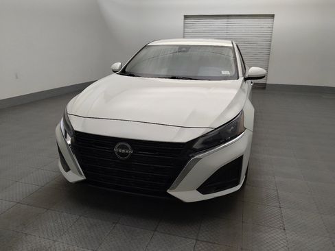 Used 2023 Nissan Altima 2.5 SV FWD image 15