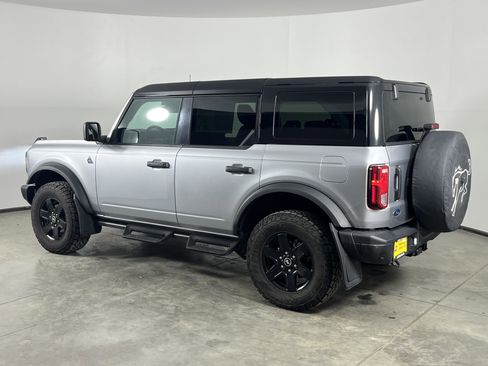 Used 2024 Ford Bronco Black Diamond image 5