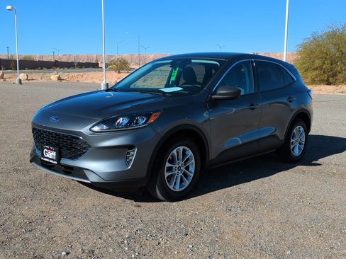 Used 2022 Ford Escape SE image 7